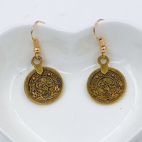 Boho Beauty Retro Coin Drop Earrings Gold - Picture 1 of 5